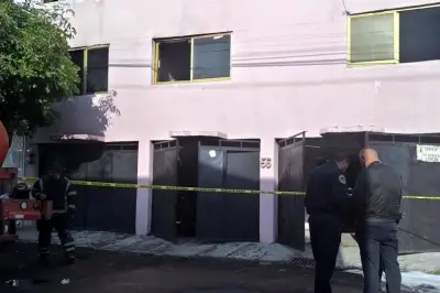 Adulto mayor fallece en incendio de vivienda en Iztapalapa, CDMX