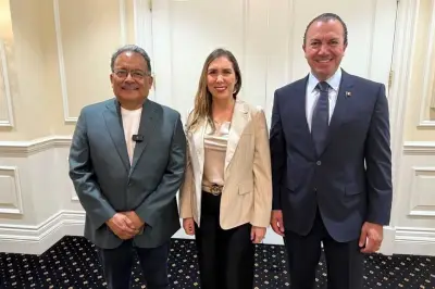 Alcalde Mijes participa en cumbre internacional de alcaldes