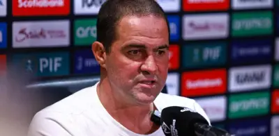 América aprovecha reglamento de conmoción cerebral para realizar seis cambios ante Santos