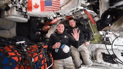 Artemis II Alcanza el Punto Medio: La Luna 'Crece' para la Tripulación en su Viaje Histórico