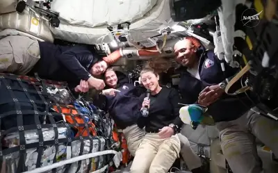 Astronautas de Artemis II duermen 'como murciélagos' en la nave Orión