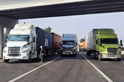 Bloqueos en Carreteras de Nuevo León por Protestas contra Retenes de Seguridad