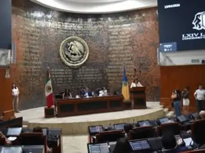 Congreso de Jalisco contrata personal eventual ante aumento de grupos parlamentarios