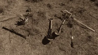 Cruz marca zona de hallazgos de cuerpos en Tijuana; colectivos reportan más de 16