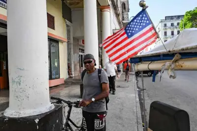 Demócratas de EU tras visita a Cuba sugieren negociación bilateral