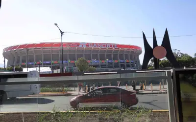 Estadio Azteca cobrará estacionamiento astronómico en el Clásico Joven América vs. Cruz Azul
