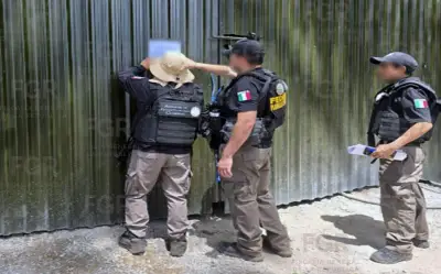 FGR asegura casi 5 mil litros de huachicol en Tototlán, Jalisco