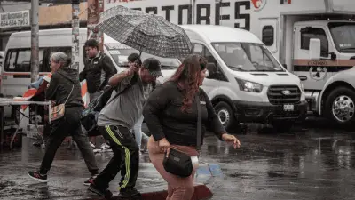 Frente Frío 45 Trae Lluvias y Alivio Térmico en México Este Domingo