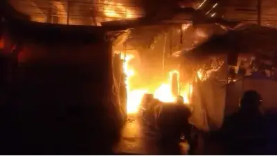 Fuerte incendio cerca del Mercado de Sonora en CDMX moviliza a servicios de emergencia
