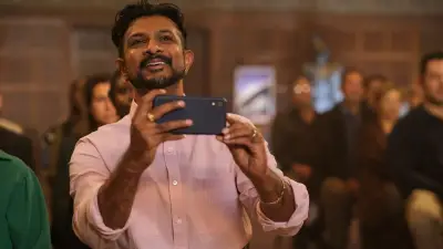 Ghosts renueva para quinta temporada y cuarta llega a streaming