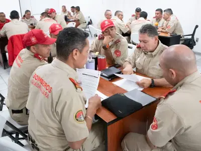 Guadalajara fortalece mando en emergencias con taller práctico de alto riesgo