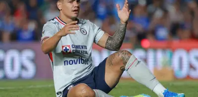 Increíble falla del 'Toro' Fernández condena a Cruz Azul a empate y extiende racha sin victorias