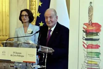 Juan Carlos I defiende su legado histórico al recibir prestigioso premio en París