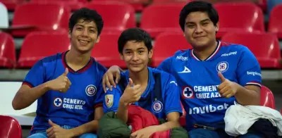 La Máquina Reclama el Azteca: Afición de Cruz Azul Siente el Estadio Banorte como Propio