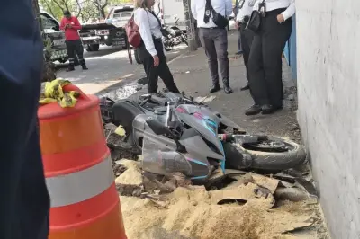 Muere motociclista embestido por conductor ebrio en Tlalnepantla