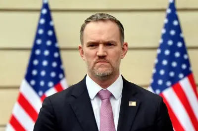 México analiza impacto de restricciones tecnológicas de EU a autos chinos