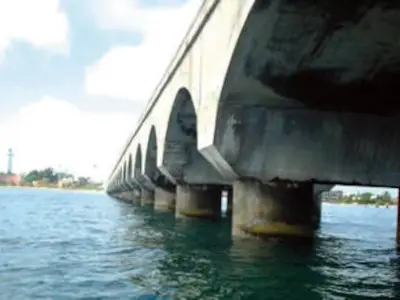 Nueva fuga de hidrocarburo en ducto marino de Pemex en Progreso, Yucatán