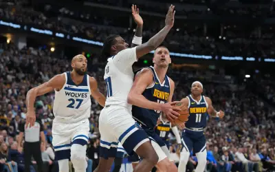 Nuggets vencen 125-113 a Wolves y evitan eliminación en playoffs NBA
