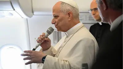 Papa León XIV pide trato digno y respeto humano para migrantes