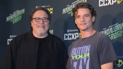 Pedro Pascal y Jon Favreau enloquecen CCXPMX26 con 'The Mandalorian and Grogu'