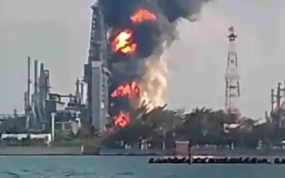 Pemex controla incendio en Dos Bocas; Sheinbaum confirma cero lesionados