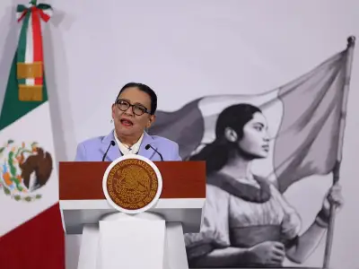 Repatriación de mexicanos desde EU cae 87% con estrategia 'México te abraza'