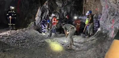 Rescatistas se preparan para ingresar a nueva zona de mina en Sinaloa en busca de tres atrapados