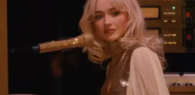 Sabrina Carpenter se disculpa tras llamar 'raro' a grito cultural árabe en Coachella