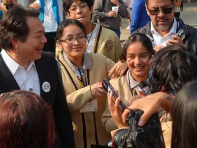 SEP inaugura exposición virtual sobre mujeres en la educación secundaria mexicana