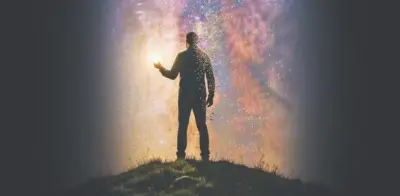 Somos polvo de estrellas: astrofísico mexicano destaca el origen cósmico de la vida