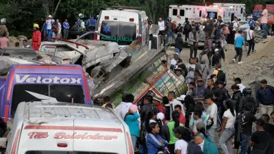 Sube a 14 muertos y 38 heridos saldo de atentado en Vía Panamericana en Colombia