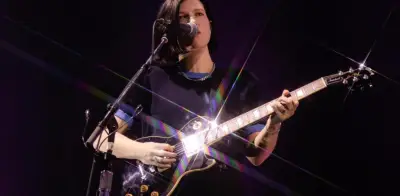 The XX Resucita en CDMX: Concierto Épico en el Pepsi Center Reúne a 8,000 Fans