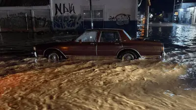 Tormenta eléctrica causa inundaciones y apagones en Oaxaca