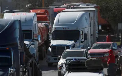 Transportistas y agricultores mantienen paro nacional con bloqueos en 20 estados