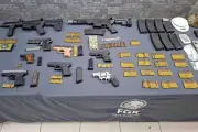 Autoridades aseguran arsenal en Linares y capturan a dos presuntos delincuentes