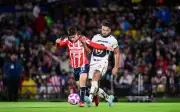 Chivas busca récord histórico ante Pumas en duelo de gigantes del fútbol mexicano