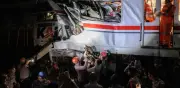 Choque de trenes en Indonesia: 15 muertos y 88 heridos