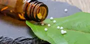 España declara la homeopatía como placebo y retira más de mil productos del mercado