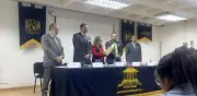 Facultad de Derecho Aragón presenta libros sobre amparo, IA y delitos financieros