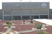 Familiares denuncian abusos y restricciones graves en el Cefereso 18 de Coahuila