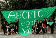 Feministas exigen aborto legal en todo México a 19 años de ILE en CDMX