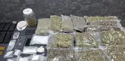 FGR despliega cateos en Linares, NL: aseguran arsenal de 400 cartuchos y drogas