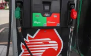 Gobierno federal no podrá contener precios de gasolina si guerra se extiende un mes más