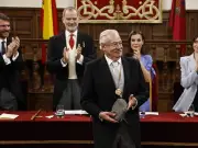 Gonzalo Celorio une México y España al recibir el Premio Cervantes 2025