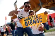 Homenaje a Gignac en su último partido de Liga en el Estadio Universitario