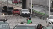 Inundación en Ejército Nacional causa caos vial en Polanco y afecta regreso a clases