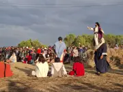 Iztapalapa revive la Pasión: multitud emocionada acompaña a Jesús hacia el Cerro de la Estrella