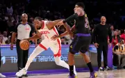 Lakers dominan a Rockets y toman ventaja 2-0 en playoffs de la NBA