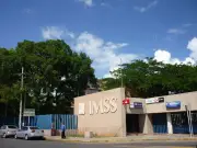 Madre graba negligencia médica en IMSS Yucatán que puso en riesgo a su hija