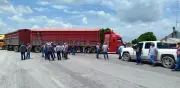 Megabloqueo Nacional de Transportistas Paraliza Carreteras en 20 Estados por Inseguridad y Costos